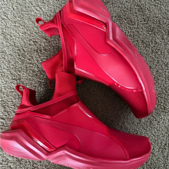 Puma women Bright Red Sneakers - Picture 5 of 7